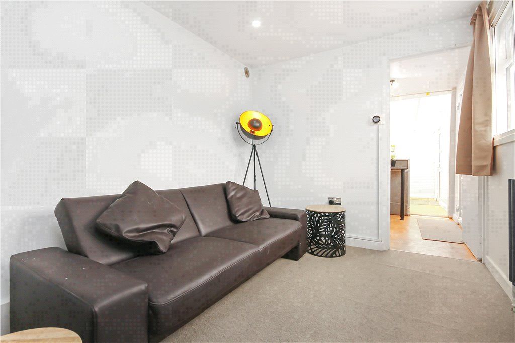 Property photo 3 of 7 Living Room