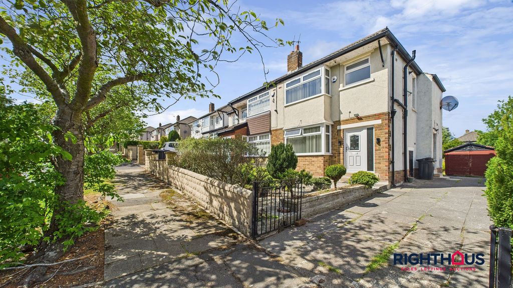 Property photo 2 of 19
