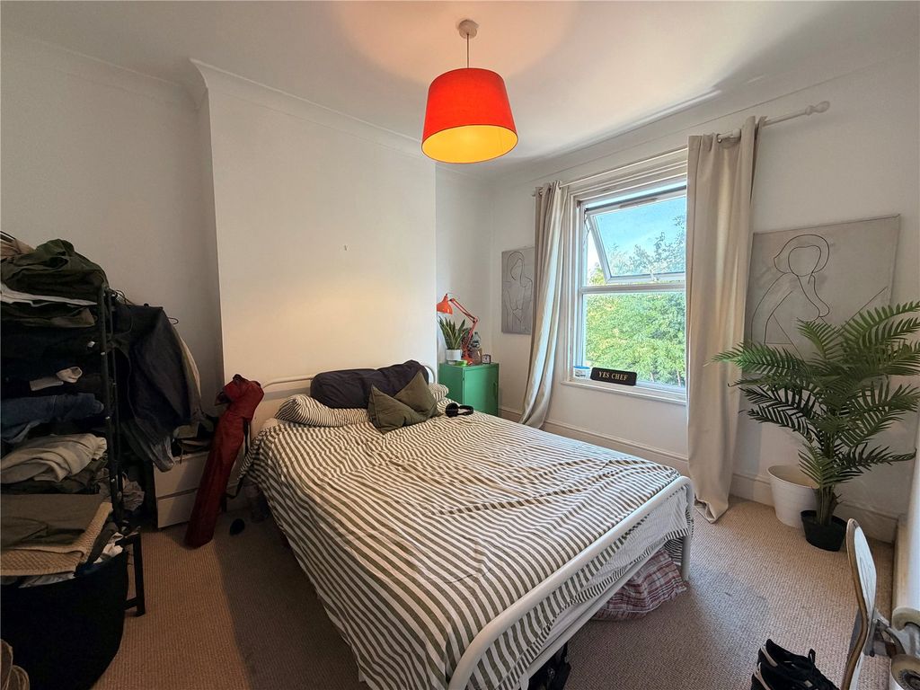 Property photo 3 of 10 Picture No. 14