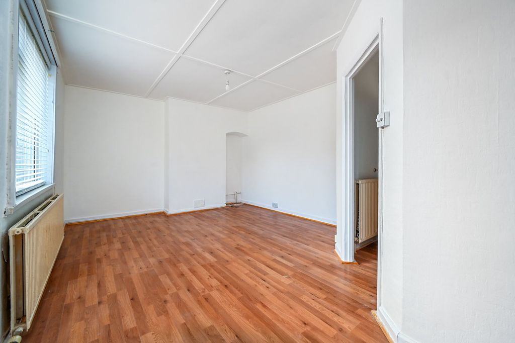 Property photo 2 of 17 Living Room