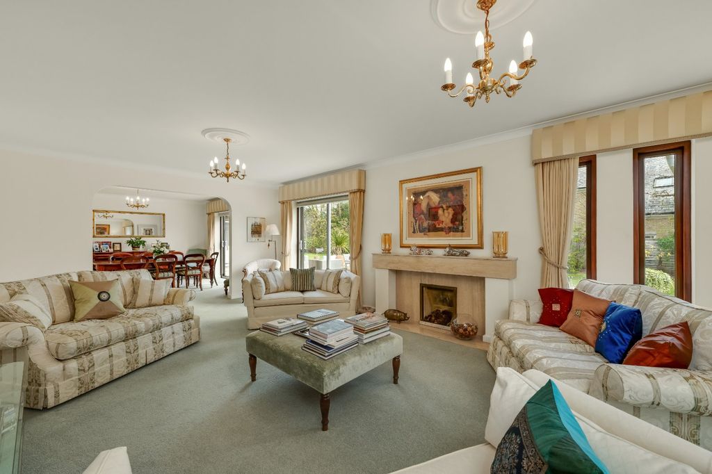 Additional image 4 of 5 bed detached house for saleMartineau Close, Esher, Surrey KT10