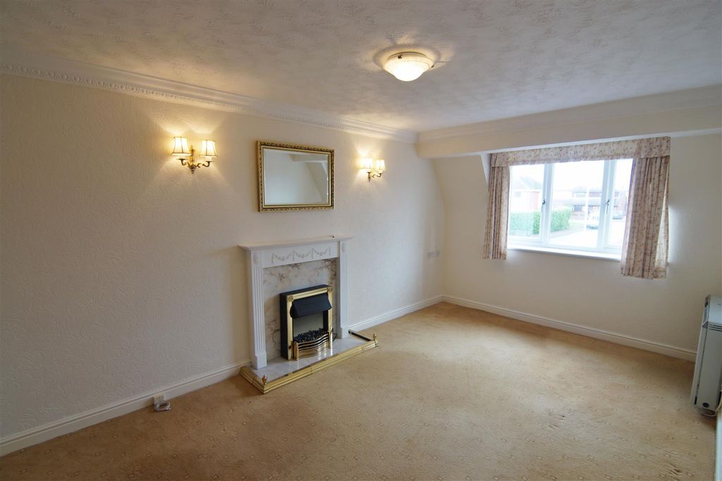 Property photo 2 of 10