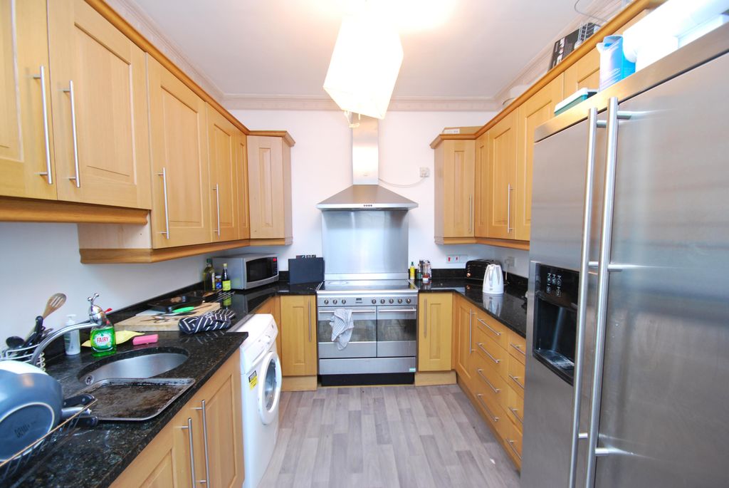 Property photo 3 of 3 Kitchen