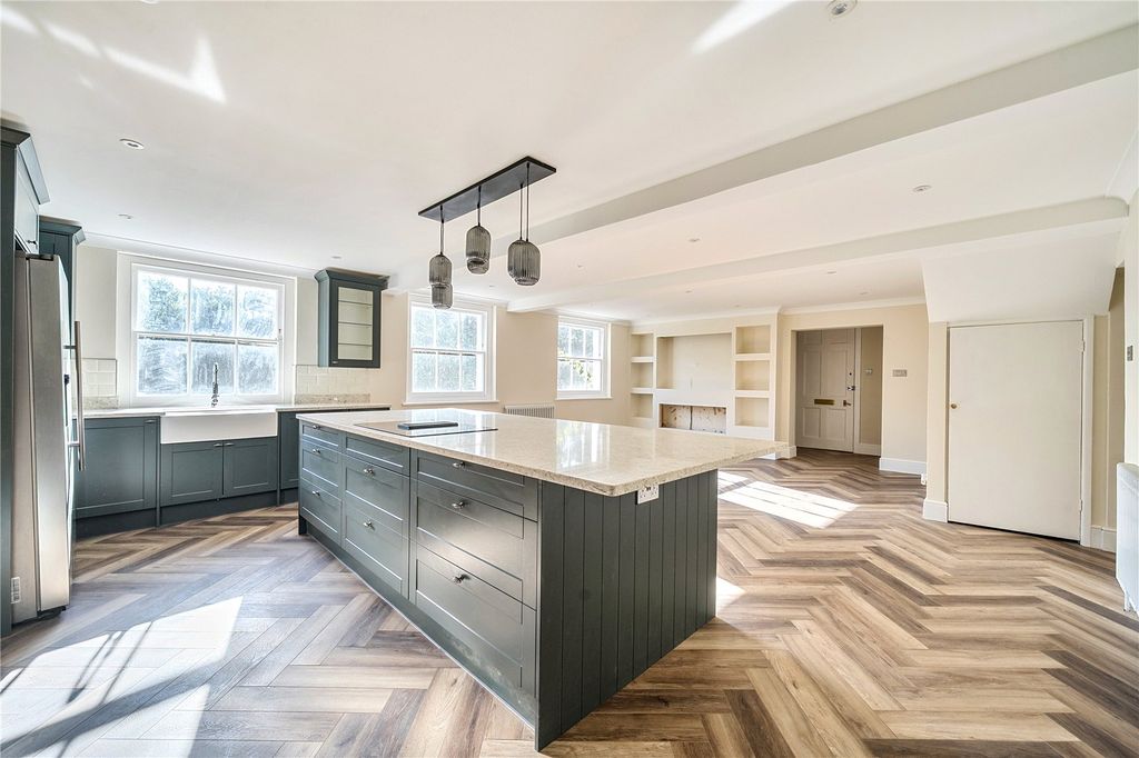 Property photo 3 of 16 Picture No. 26