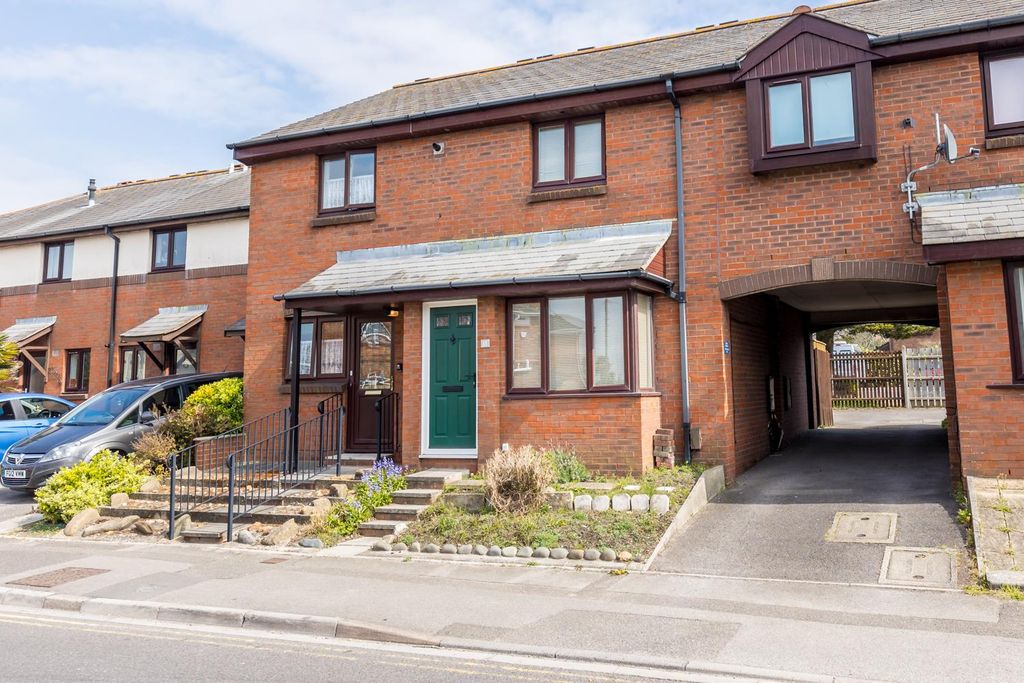Property photo 1 of 12 11Greengardens-Ph1_Web72.Jpg