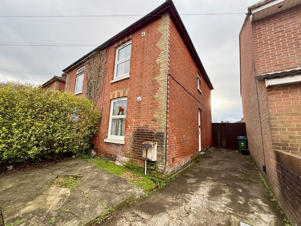 Property photo 1 of 8 Picture No. 09