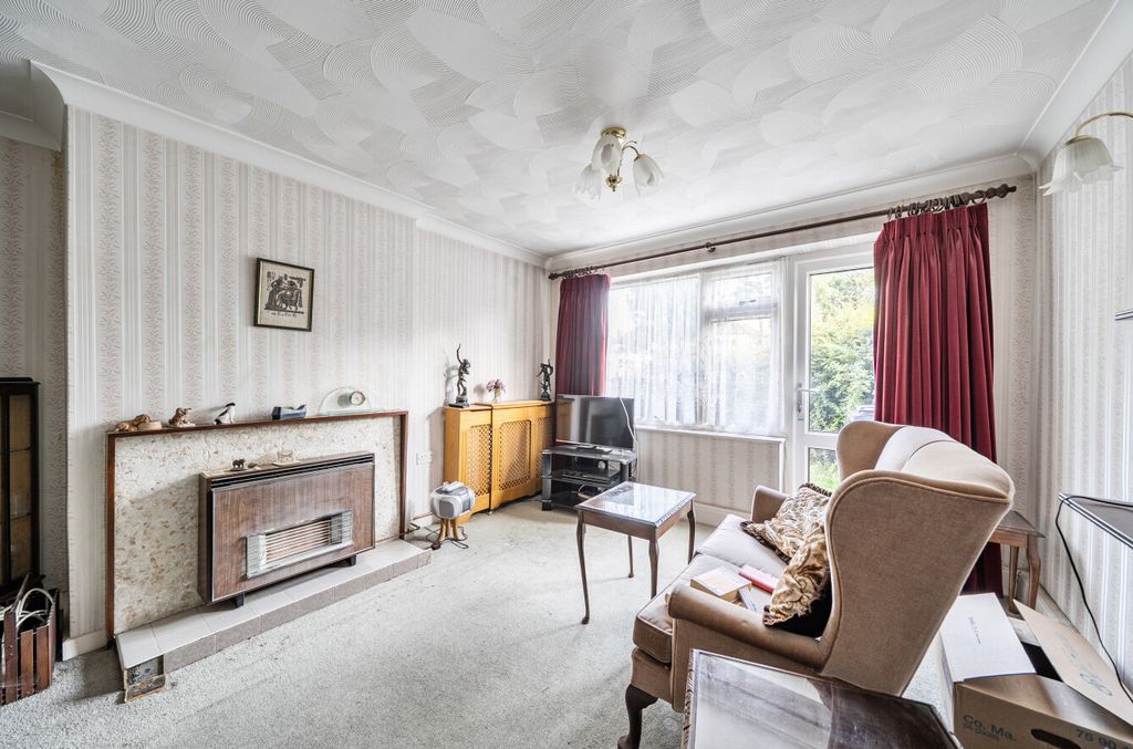 Property photo 2 of 11 2