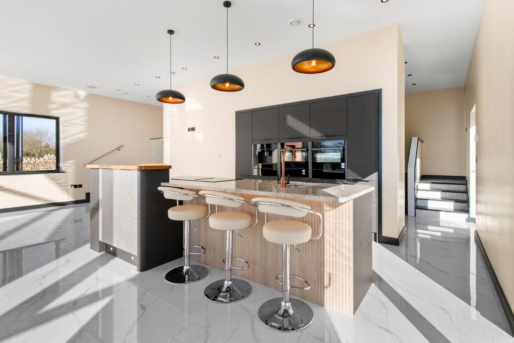 Additional image 7 of 5 bed detached house for saleNeat Lane, Pilton, Shepton Mallet BA4