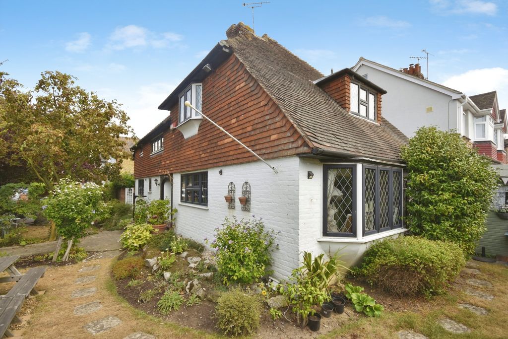 Property photo 1 of 26