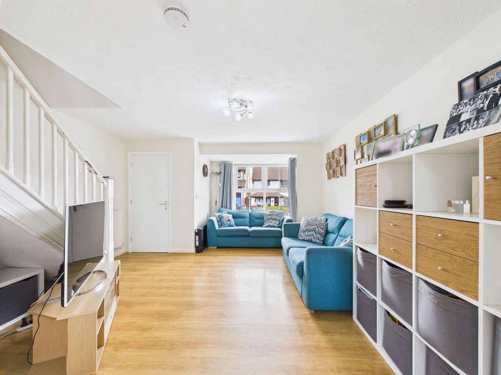 Property photo 3 of 19