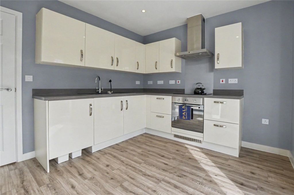 Property photo 3 of 22 Picture No. 25