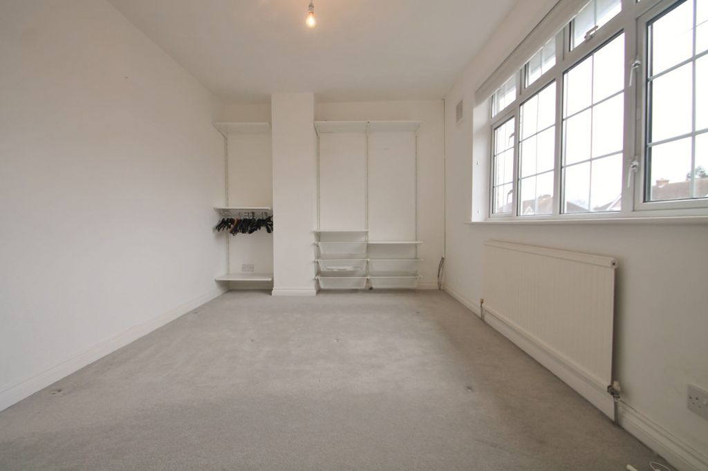 Property photo 2 of 11 Master Bedroom