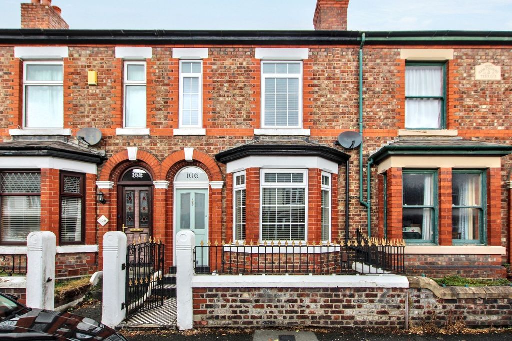 Property photo 1 of 17