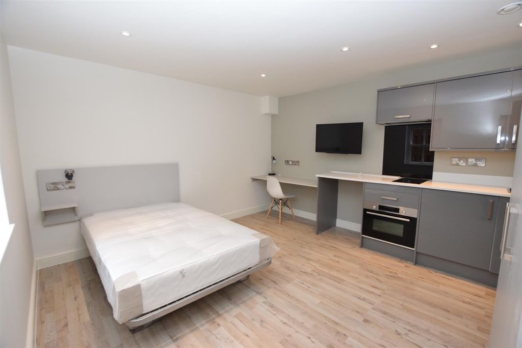 Property photo 3 of 9 2830534