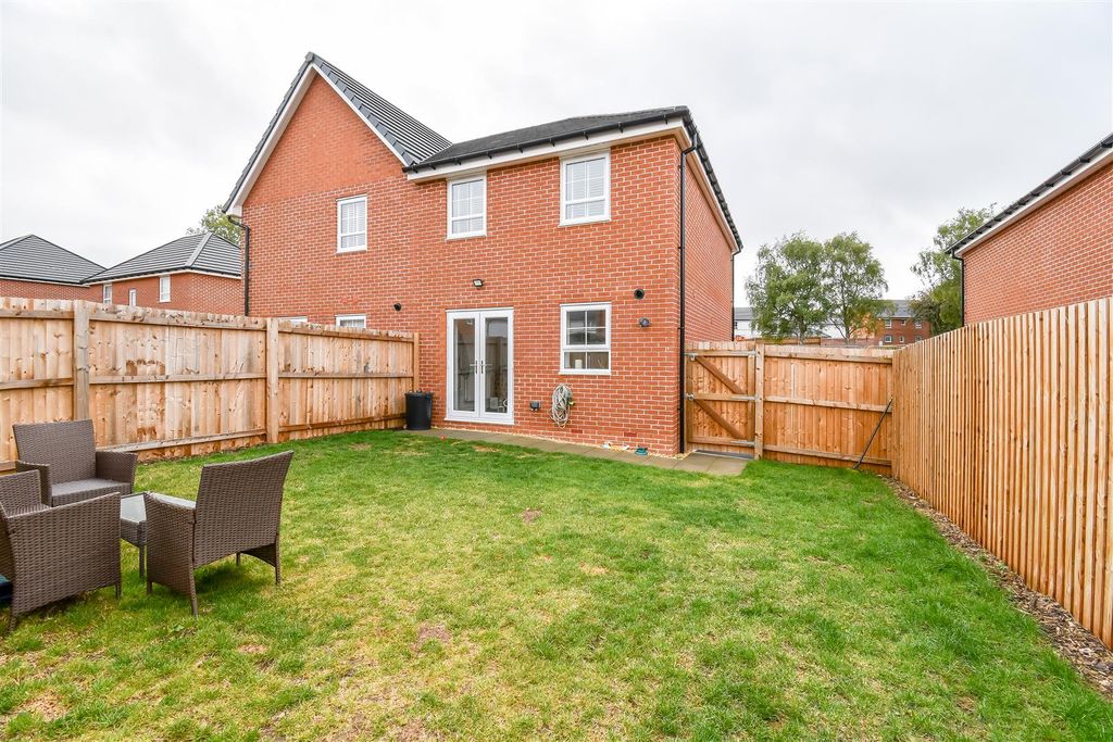 Property photo 2 of 23 Rear