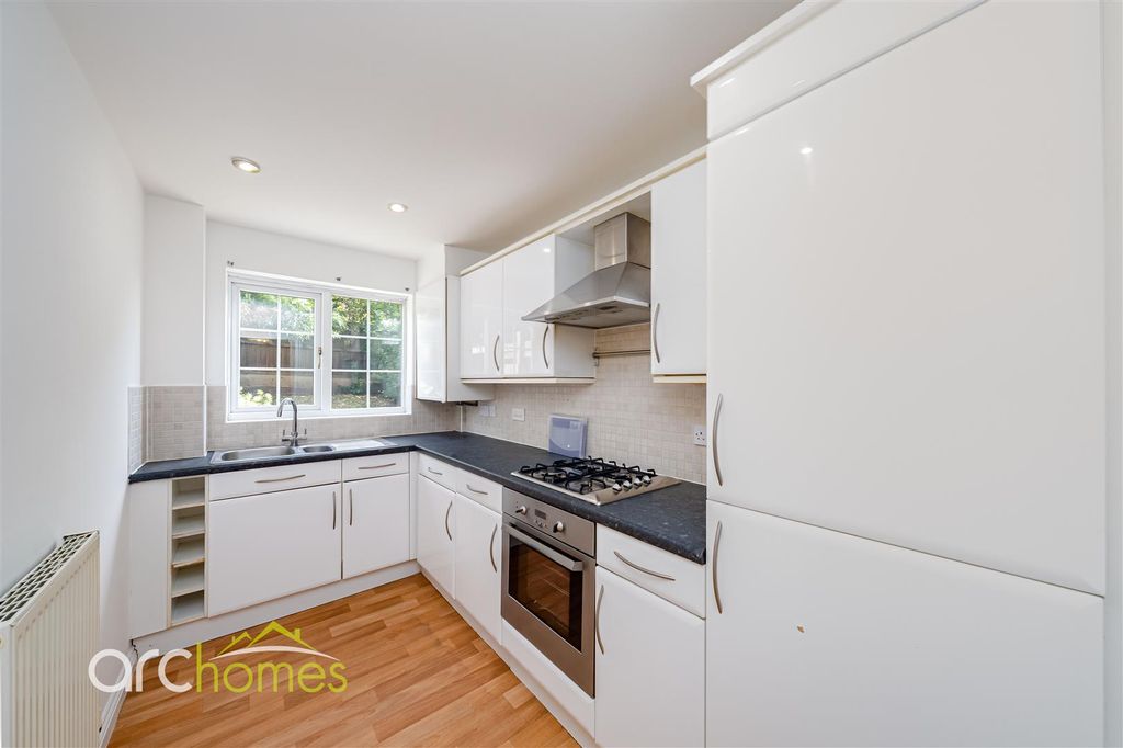 Property photo 3 of 16 Clay-4.Jpg