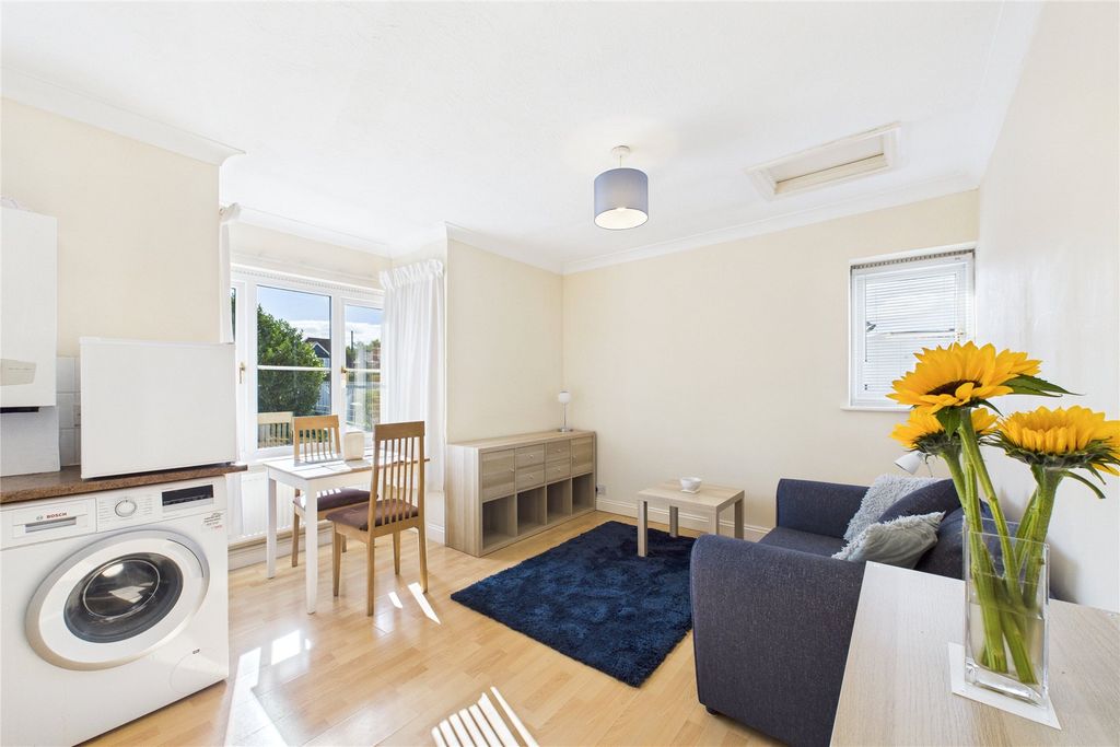 Property photo 1 of 5 Picture No. 21