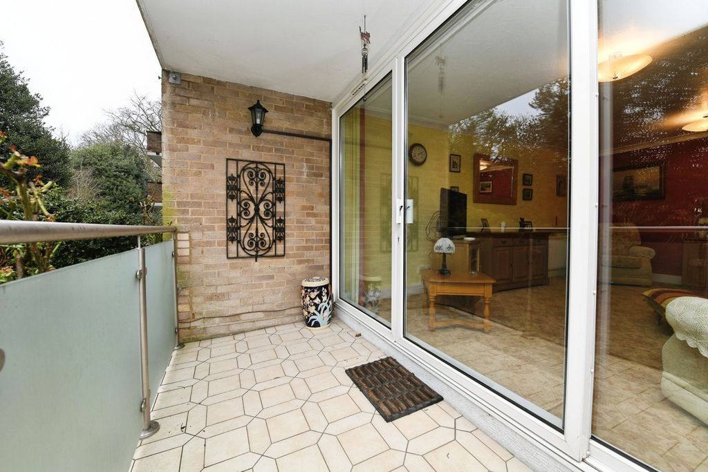 Property photo 3 of 12 Exterior