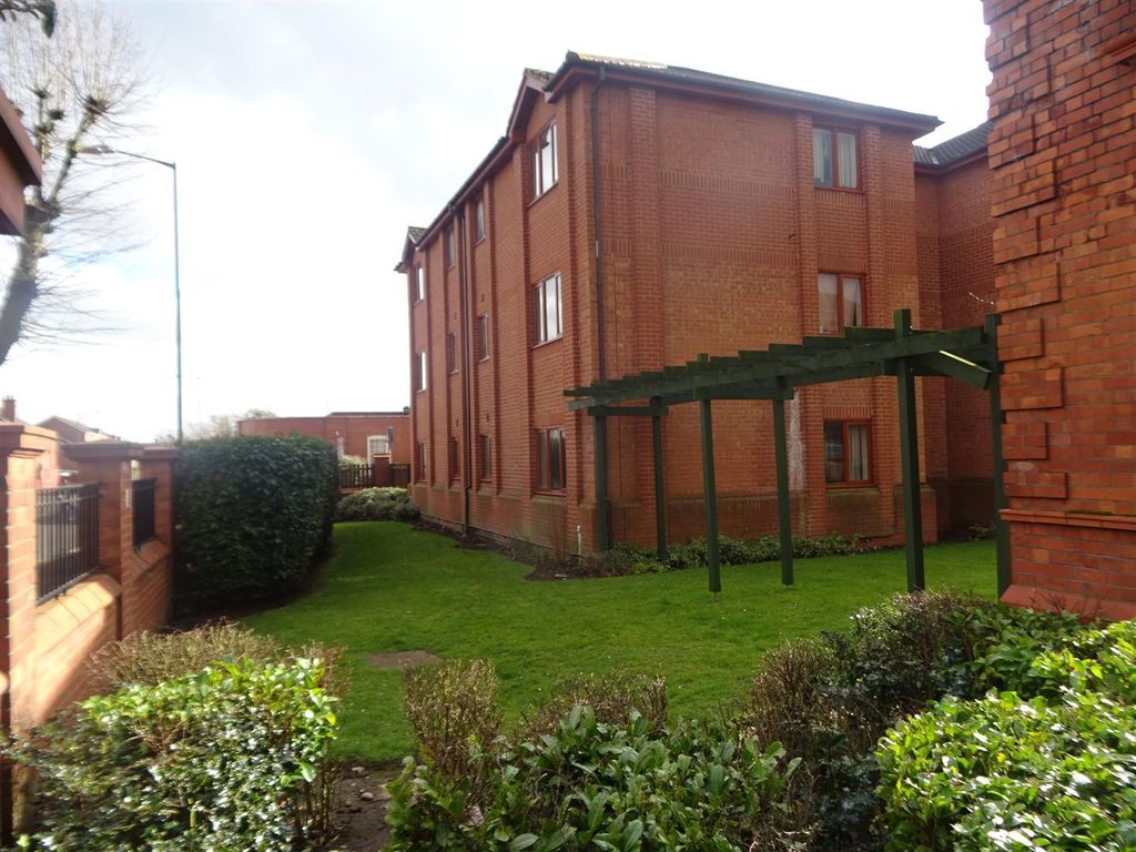 Property photo 1 of 7