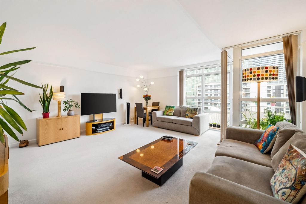 Property photo 1 of 16 Image