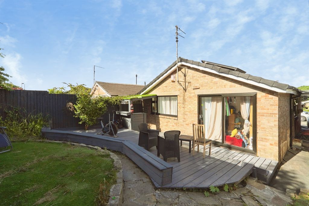 Property photo 1 of 9