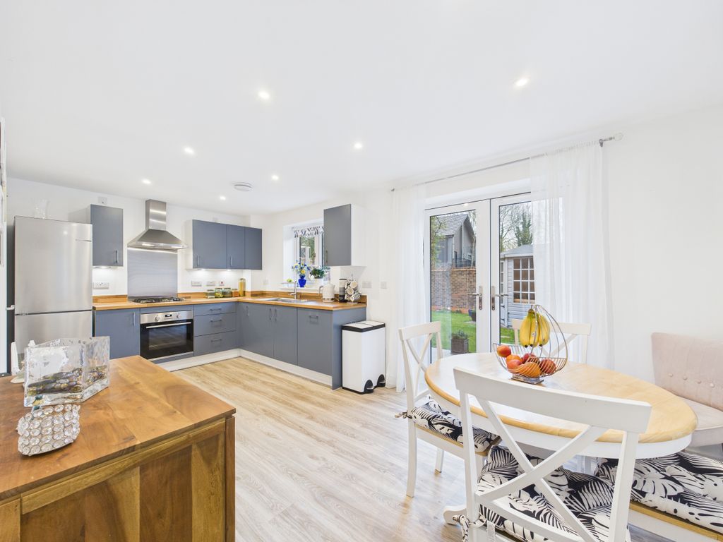 Property photo 2 of 20 Cam01354G0-Pr0644-Still001