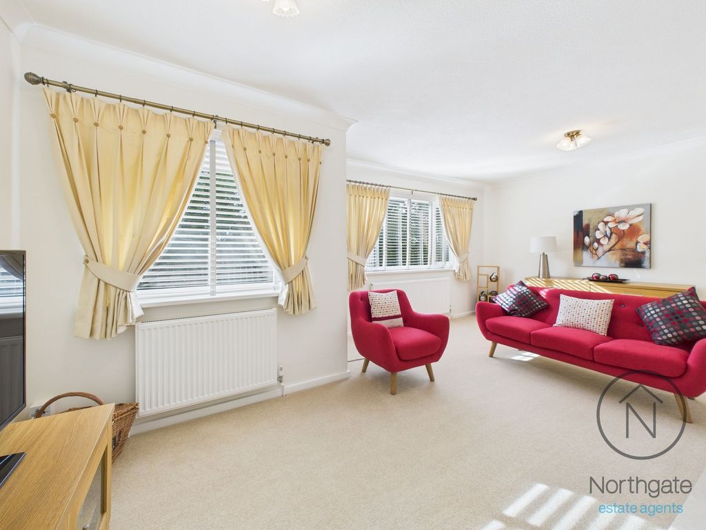 Property photo 3 of 12