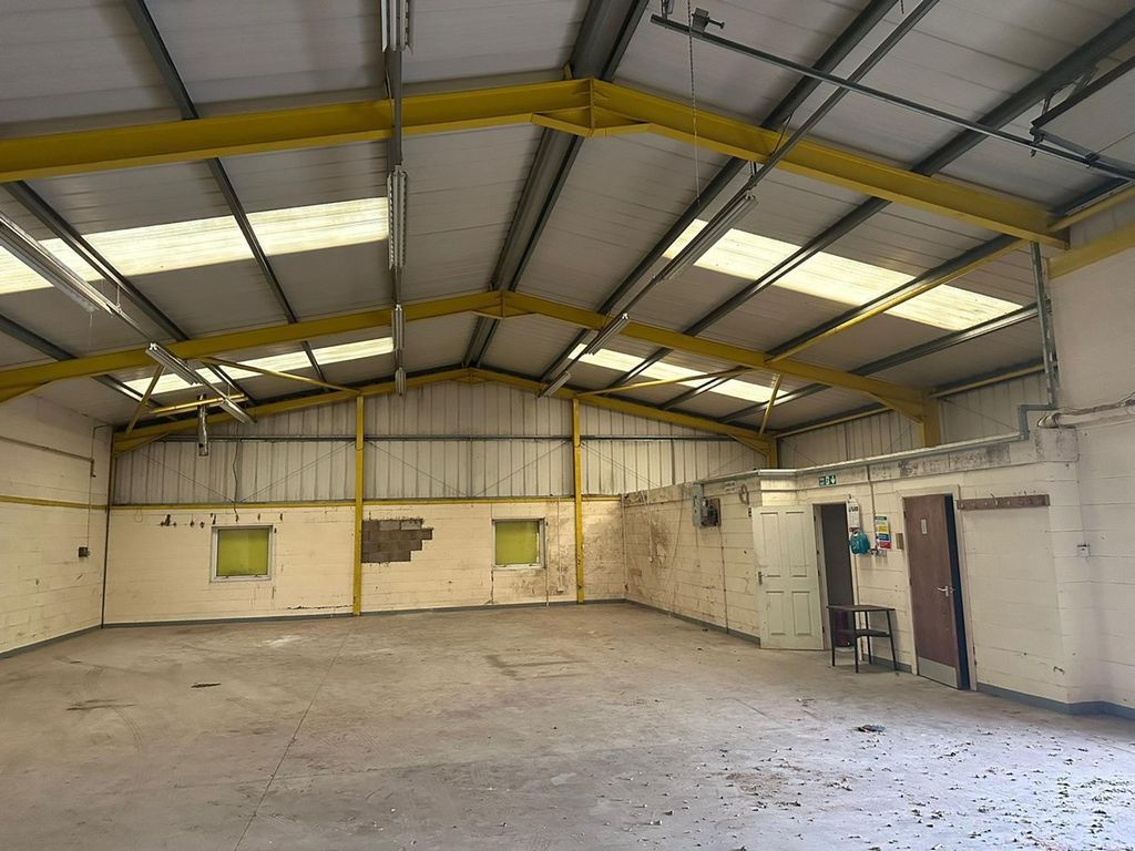 Property photo 3 of 19