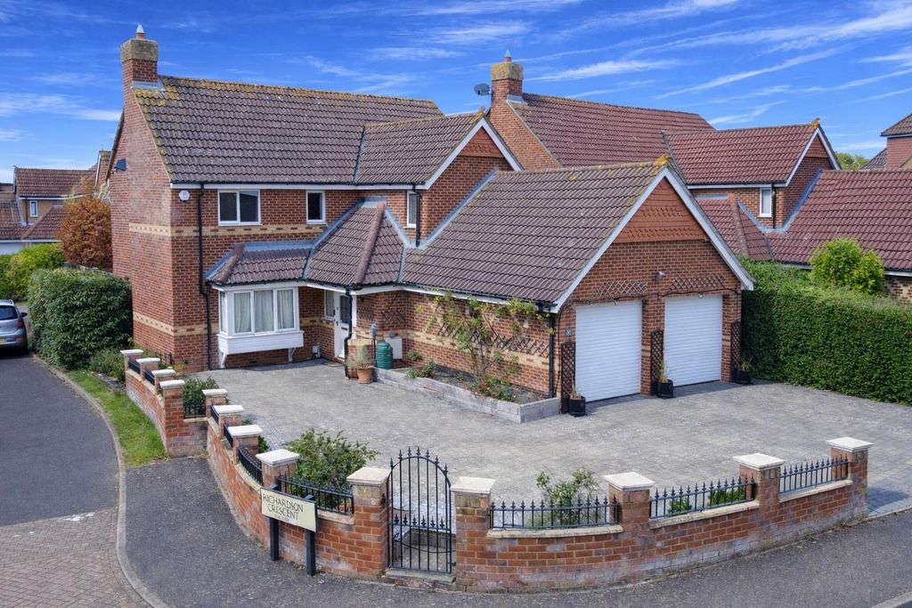 Property photo 1 of 25 Front.Jpg