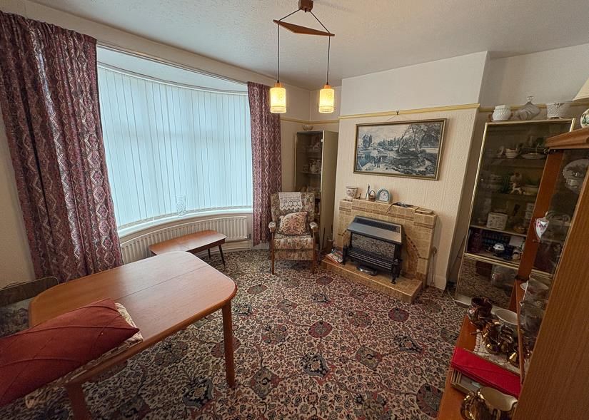 Property photo 3 of 20 Bay Fronted Living Room