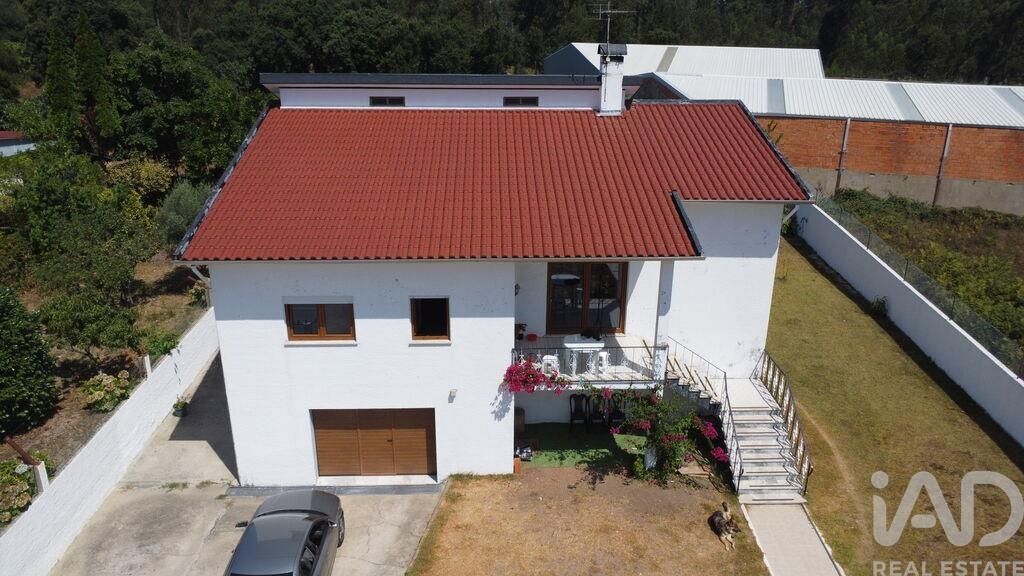 Property photo 2 of 36