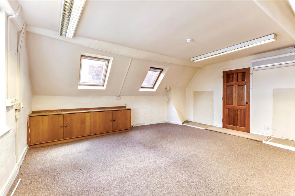 Property photo 3 of 37 6R1A2898.Jpeg