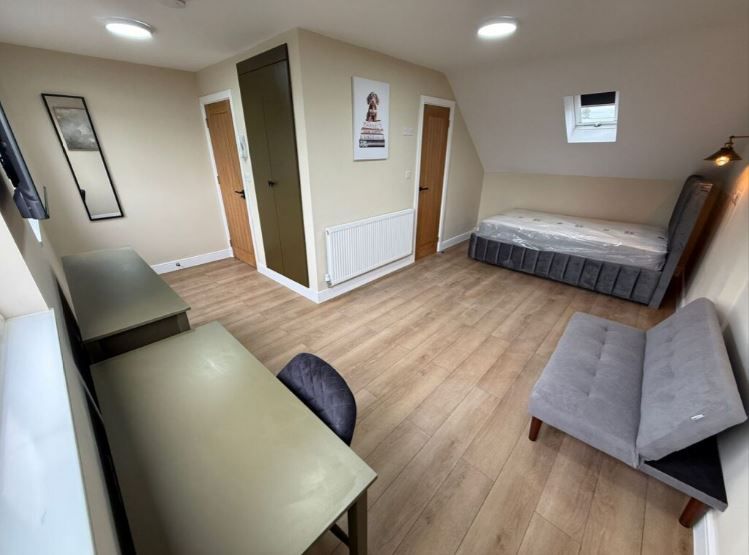 Property photo 1 of 6