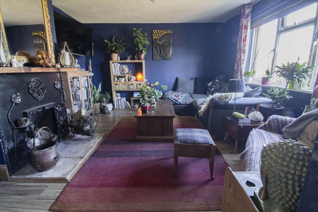 Property photo 3 of 16