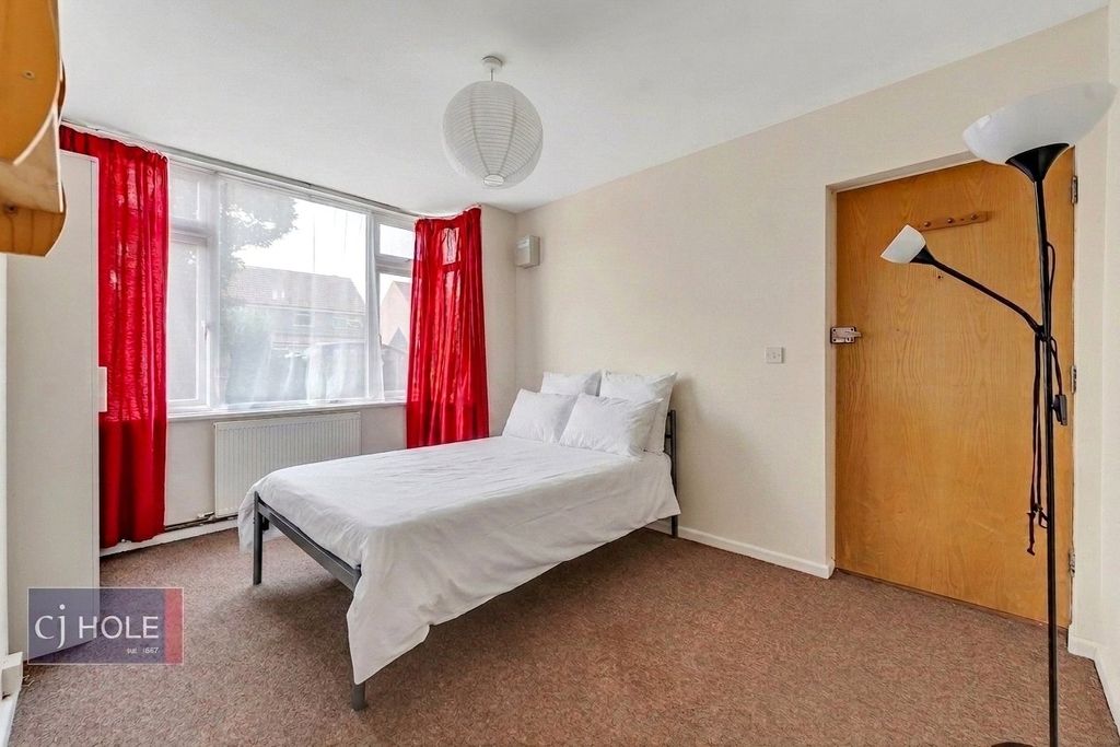 Property photo 1 of 6 Picture No. 07