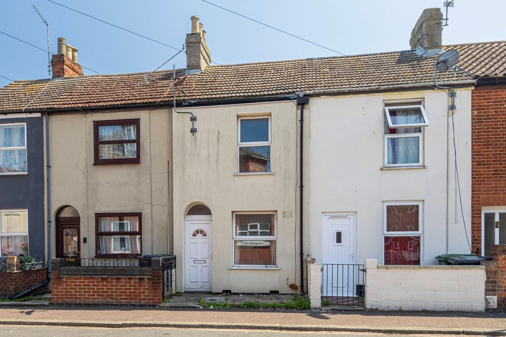 Property photo 1 of 13