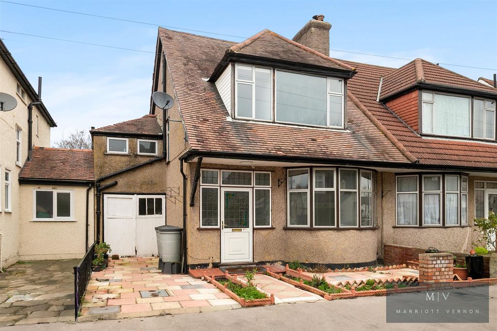 Property photo 1 of 12 Lindfield Road 20 MV-13.Jpg