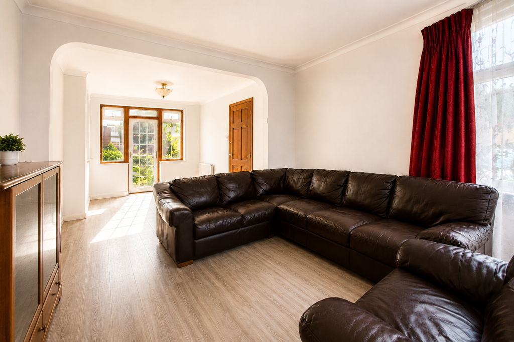 Property photo 2 of 13