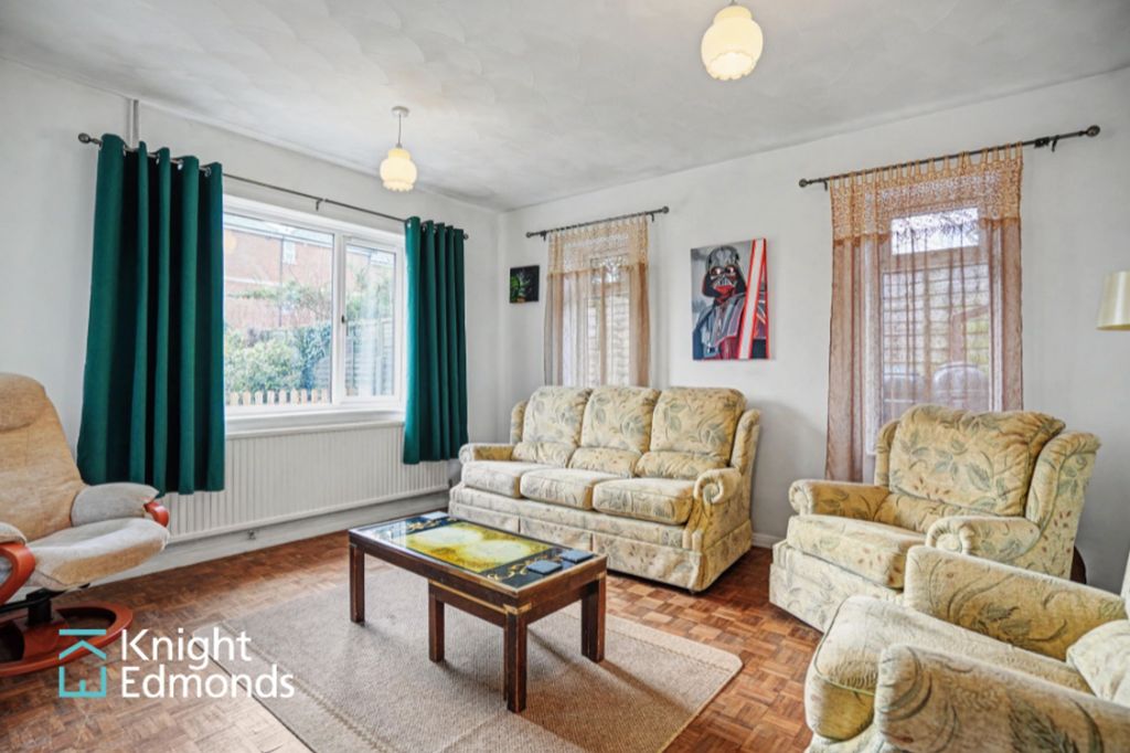 Property photo 3 of 21