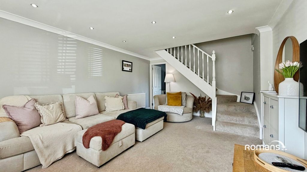 Property photo 3 of 19 Picture No. 17