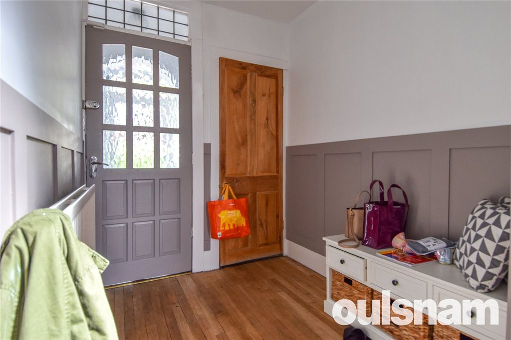 Property photo 2 of 17 Picture No. 13