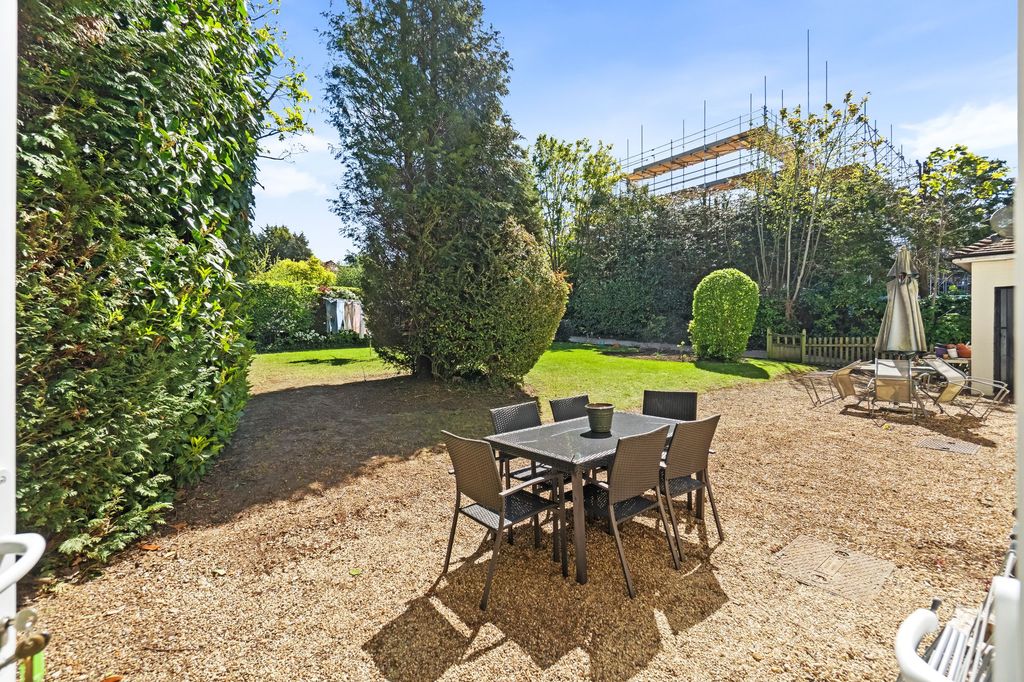 Property photo 2 of 13