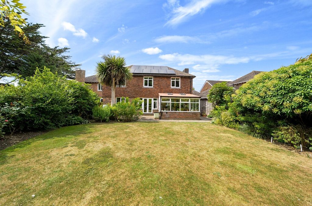 Property photo 2 of 18