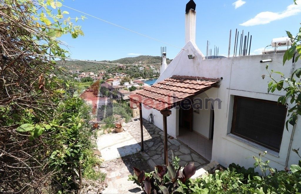 Property photo 1 of 19