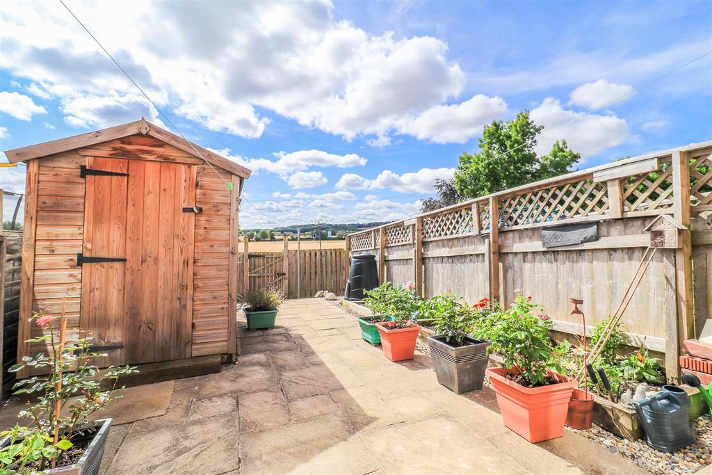 Property photo 1 of 12 Outside