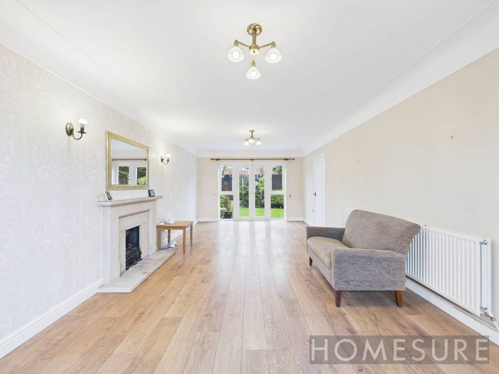 Property photo 2 of 23