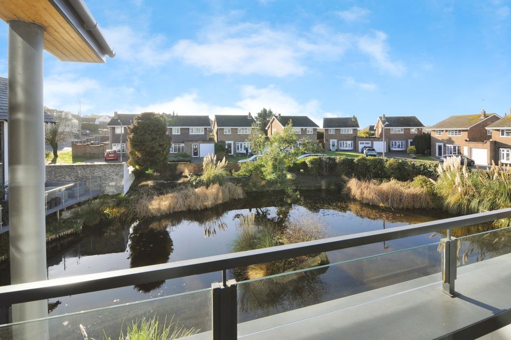 Property photo 2 of 14 Pbox-Img.Jpg