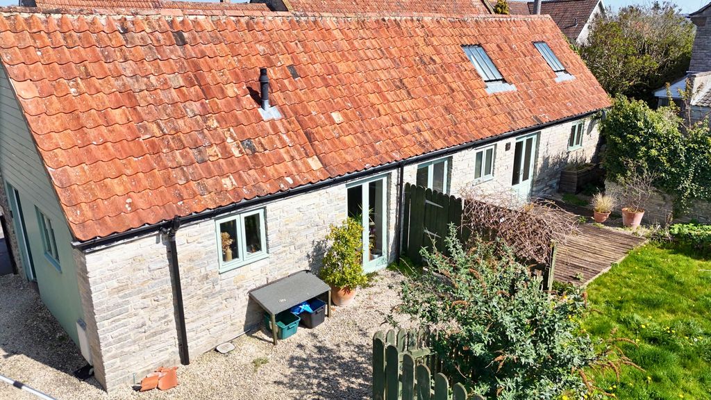 Property photo 1 of 19 External
