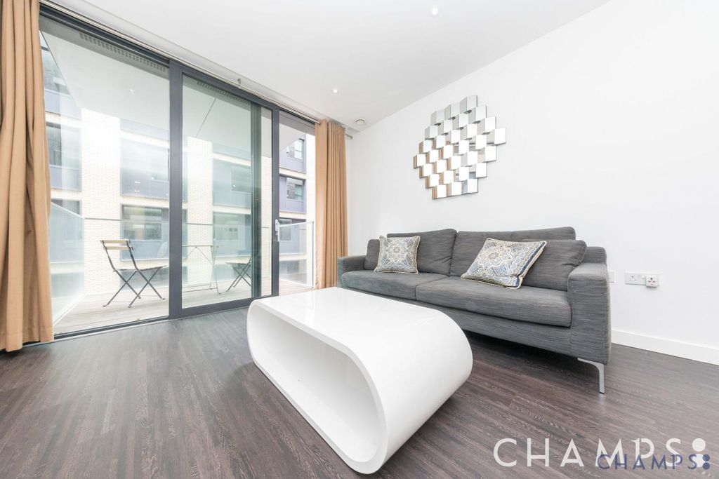 Property photo 1 of 10 One Bedroom Apartment For Sale
