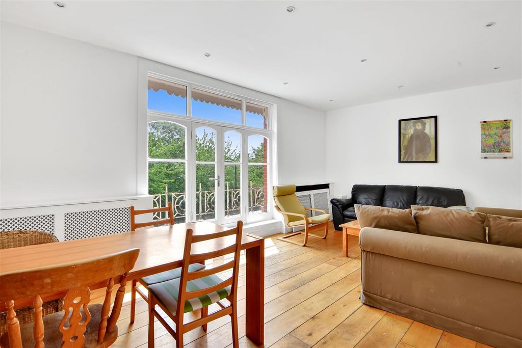 Property photo 1 of 20 Reception